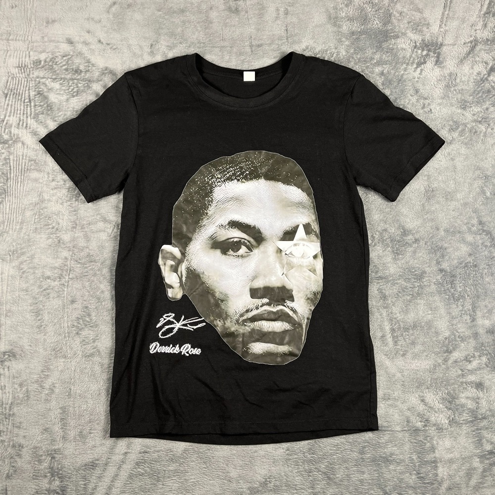 Derrick Rose Basketball Graphic T-Shirt Mens Small Black Crew Neck Short Sleeve